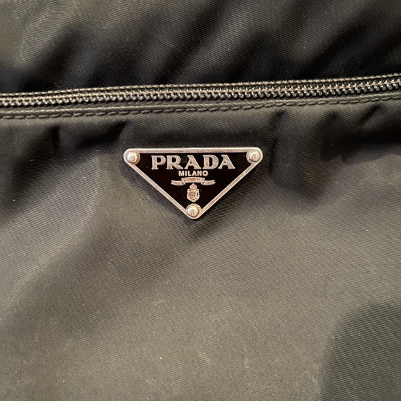 Prada - Authentic - Nylon/Canvas Messenger Crossbody -black - Picture 3 of 14